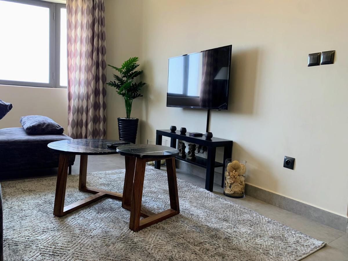 Moderne, Lumineux & Spacieux Avec Balcon -Central -Wifi-Smart Tv-Clim Marakeş Dış mekan fotoğraf
