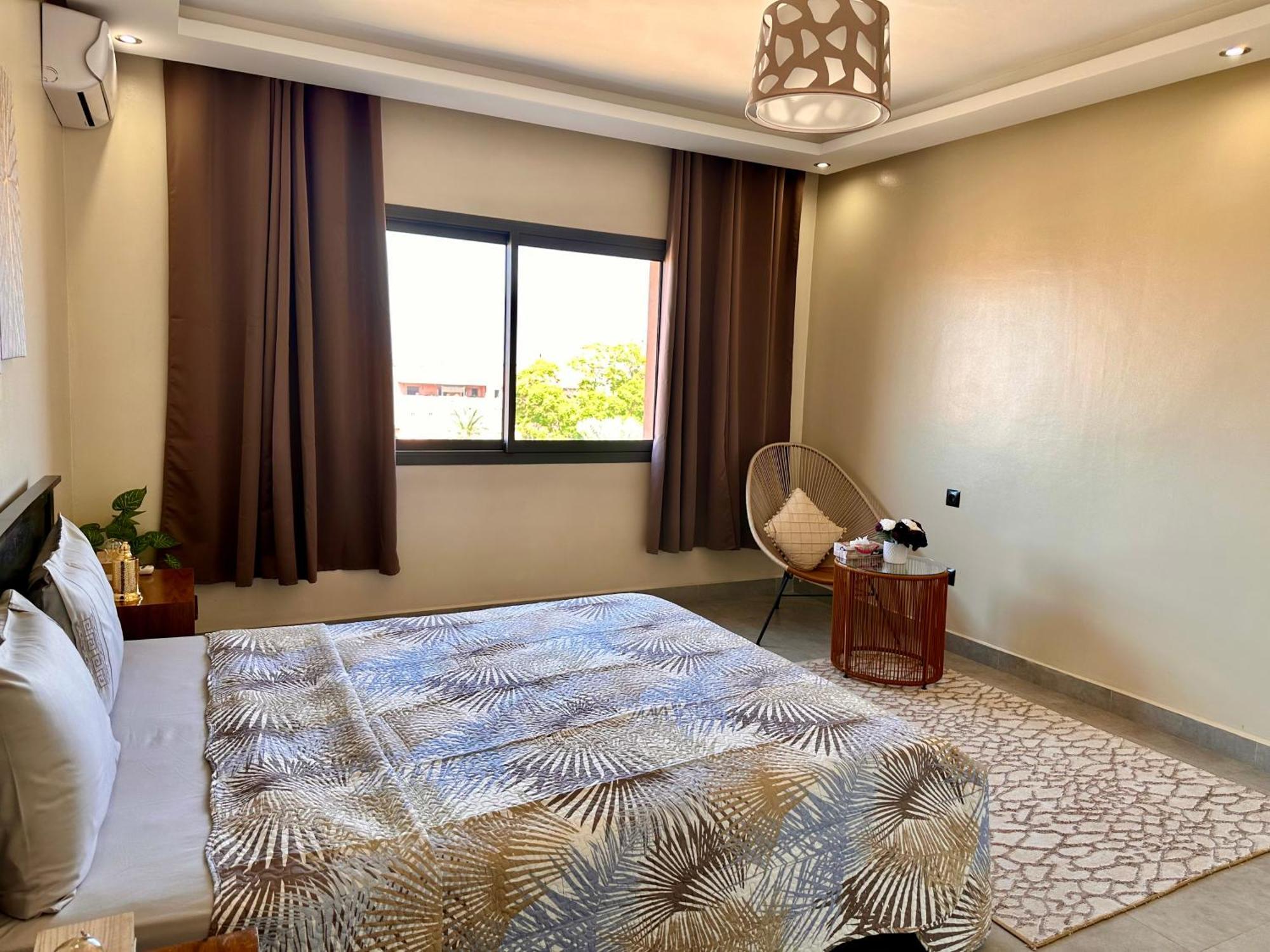 Moderne, Lumineux & Spacieux Avec Balcon -Central -Wifi-Smart Tv-Clim Marakeş Dış mekan fotoğraf