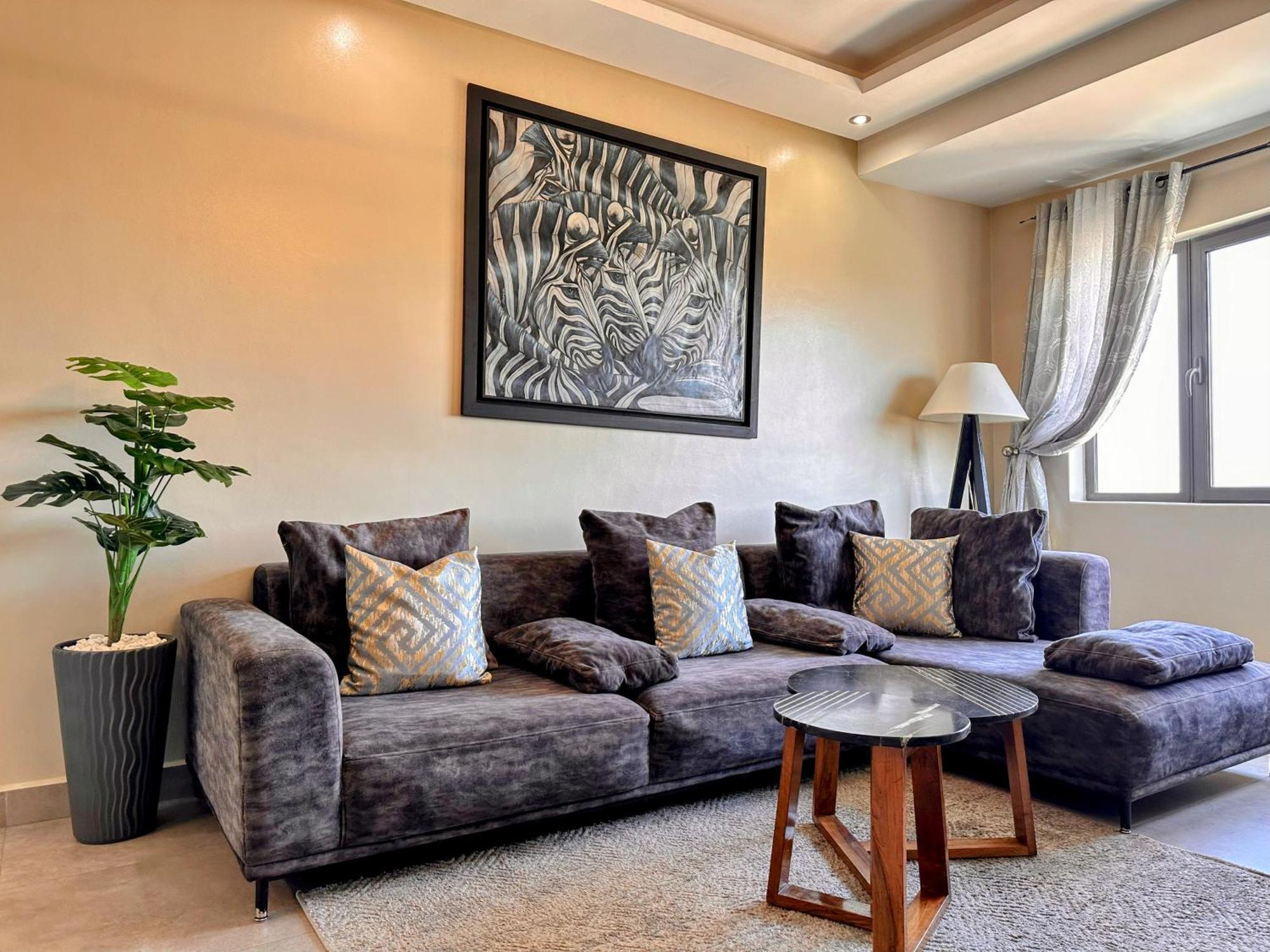 Moderne, Lumineux & Spacieux Avec Balcon -Central -Wifi-Smart Tv-Clim Marakeş Dış mekan fotoğraf